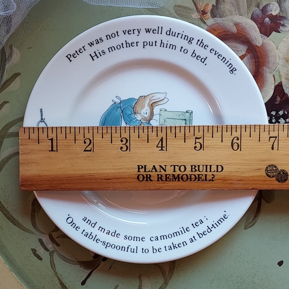 Peter Rabbit Nursery 4 pc set by Wedgewood, Vintage - Picture 6 of 10